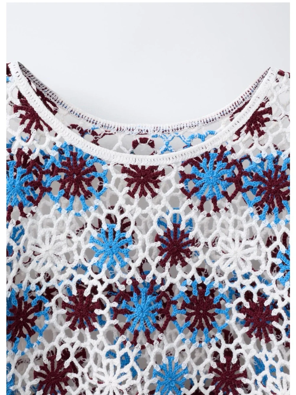 Zara White Crochet Floral Lace Crop Top with Blue & Burgundy Accents